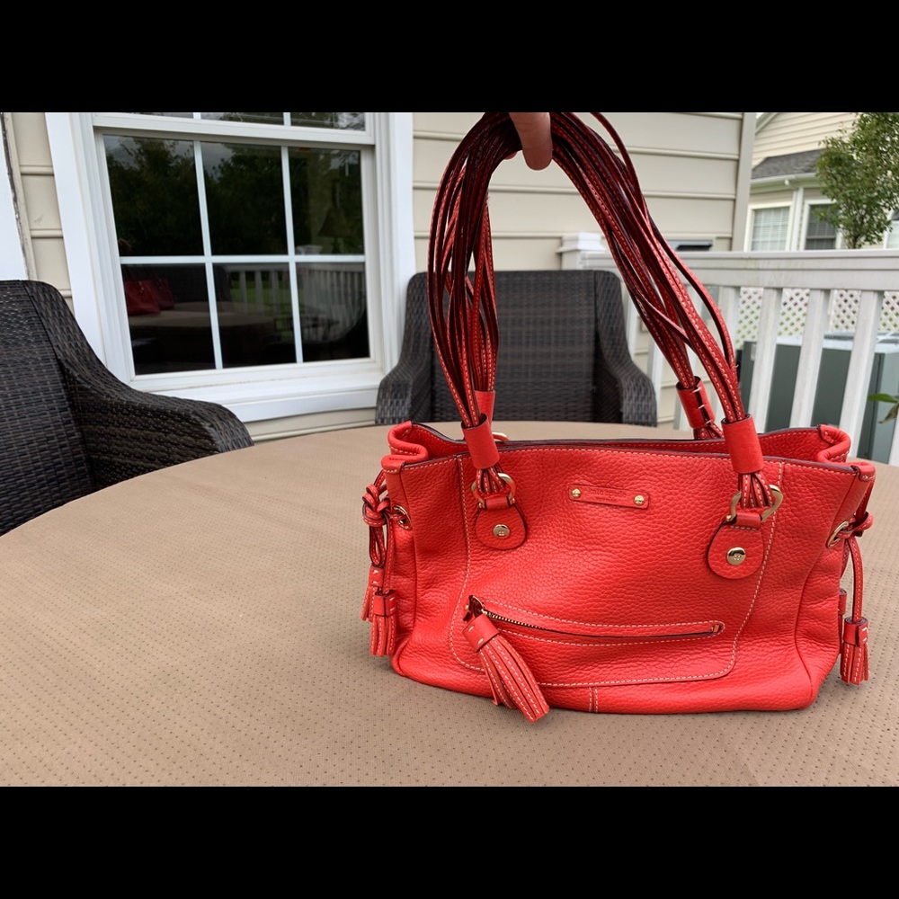 AUTHENTIC Kate Spade purse.
